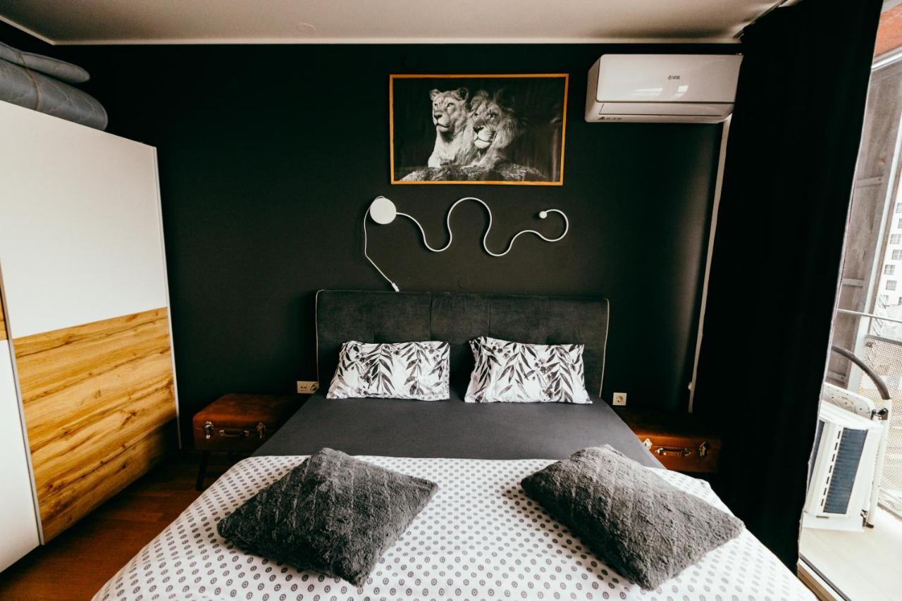 Hermes Apartment & 2 Free Garage Secured Parkings Ljubljana Extérieur photo