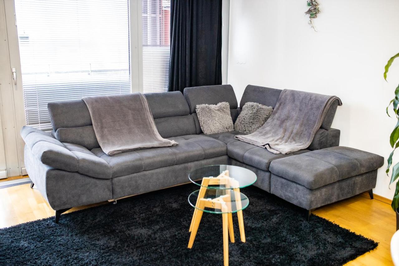 Hermes Apartment & 2 Free Garage Secured Parkings Ljubljana Extérieur photo